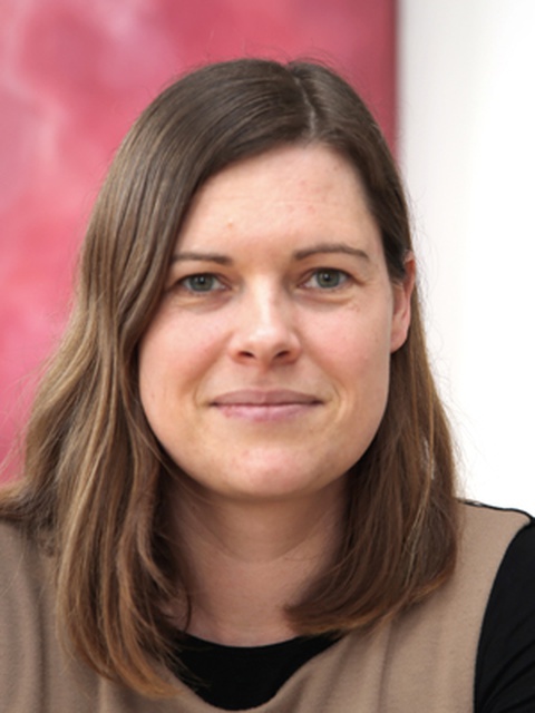 Kathrin Simons
